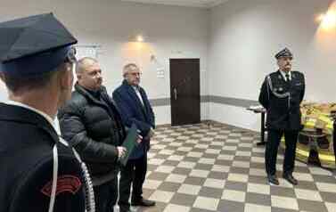 Przekazanie sprzętu w ramach dofinansowania Starostwa Powiatowego w Żurominie dla OSP 2