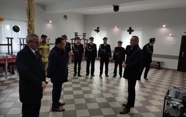 Przekazanie sprzętu strażackiego dla jednostek OSP z terenu Gminy Kuczbork-Osada 13