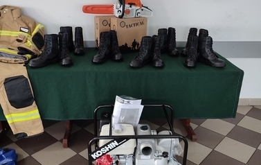 Przekazanie sprzętu strażackiego dla jednostek OSP z terenu Gminy Kuczbork-Osada 17